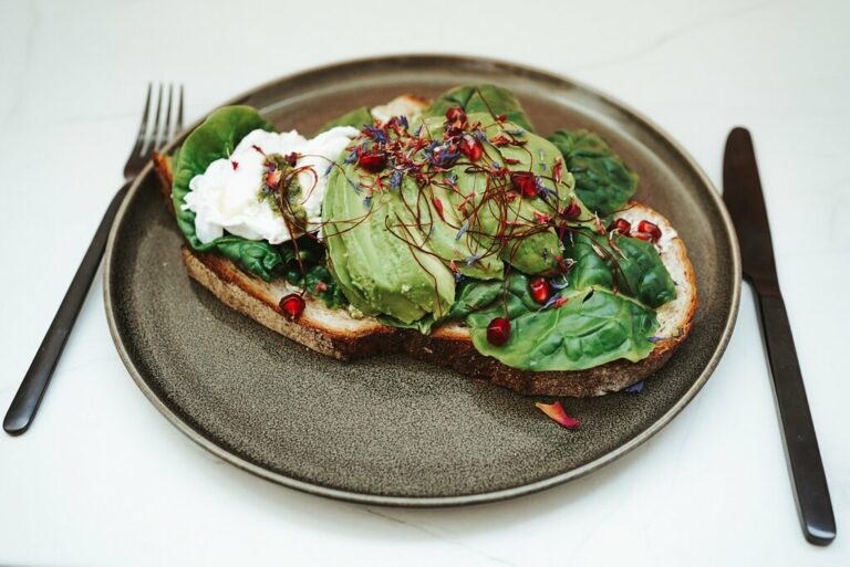 avocado brot 1 768x513